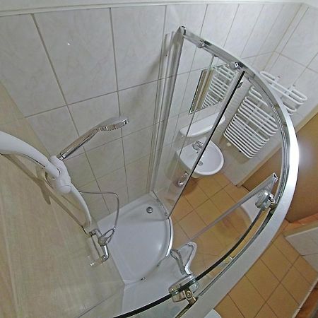 Hostel "Na Bocianowie" Bydgoszcz Esterno foto