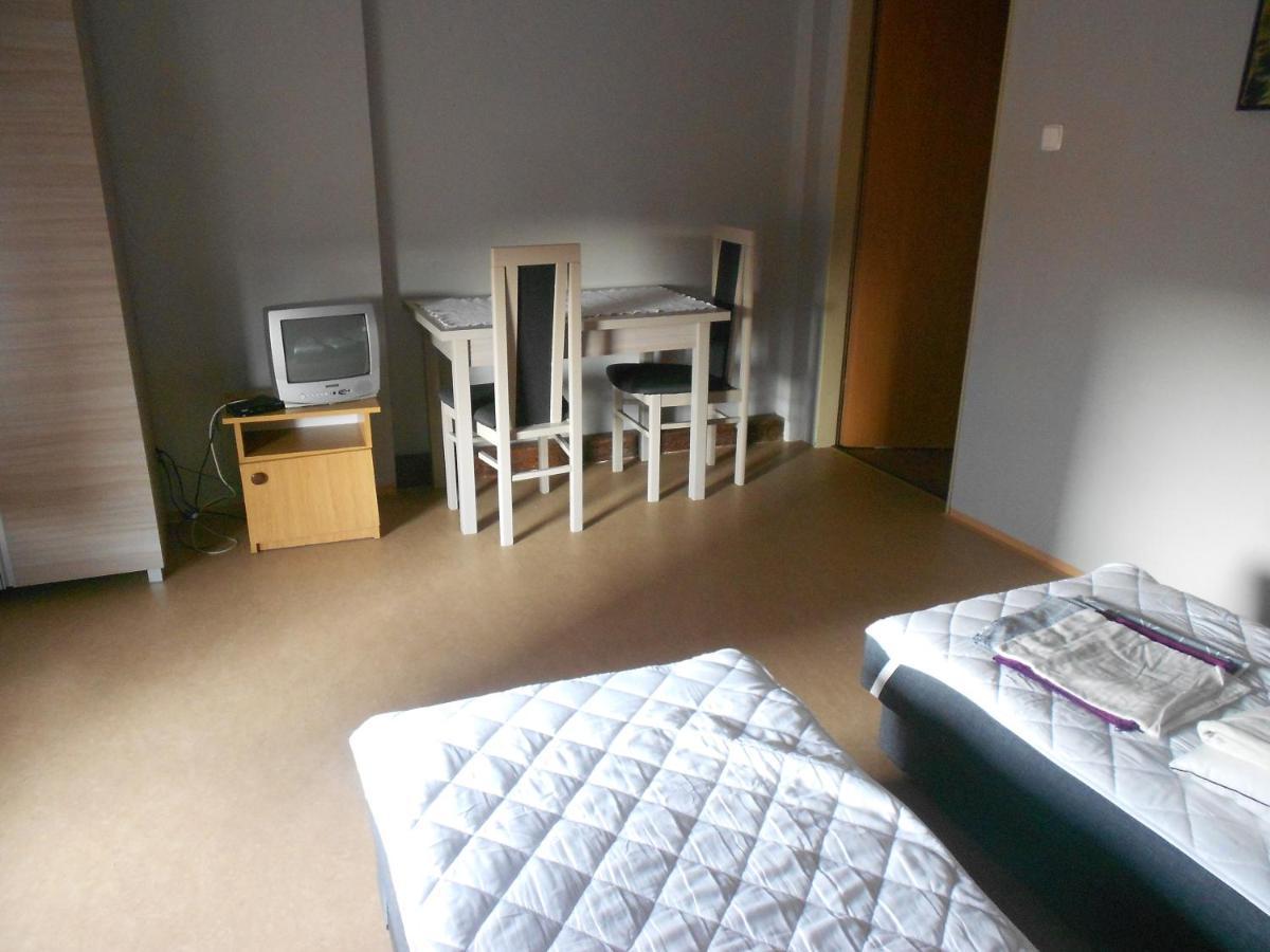 Hostel "Na Bocianowie" Bydgoszcz Esterno foto