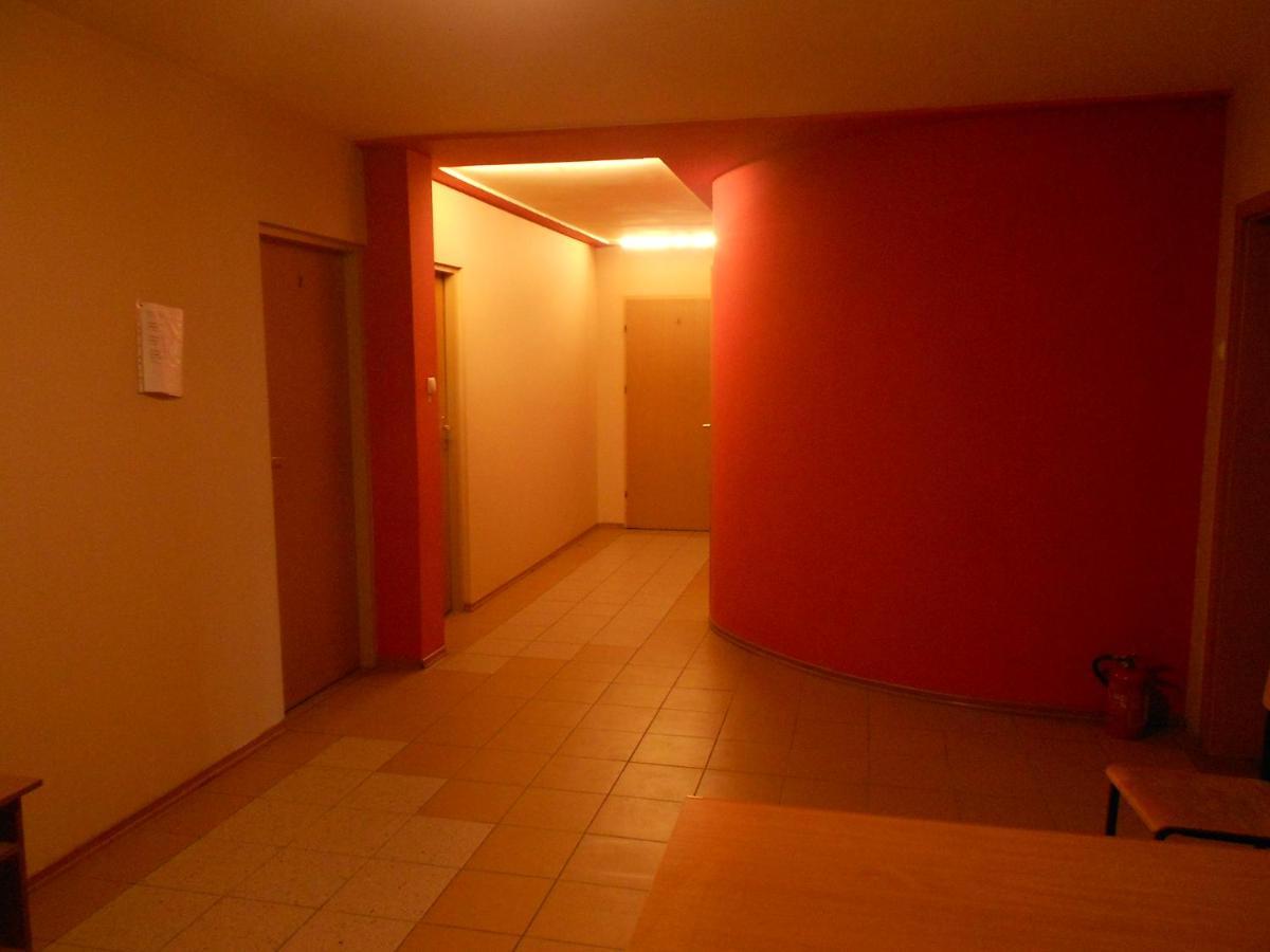 Hostel "Na Bocianowie" Bydgoszcz Esterno foto