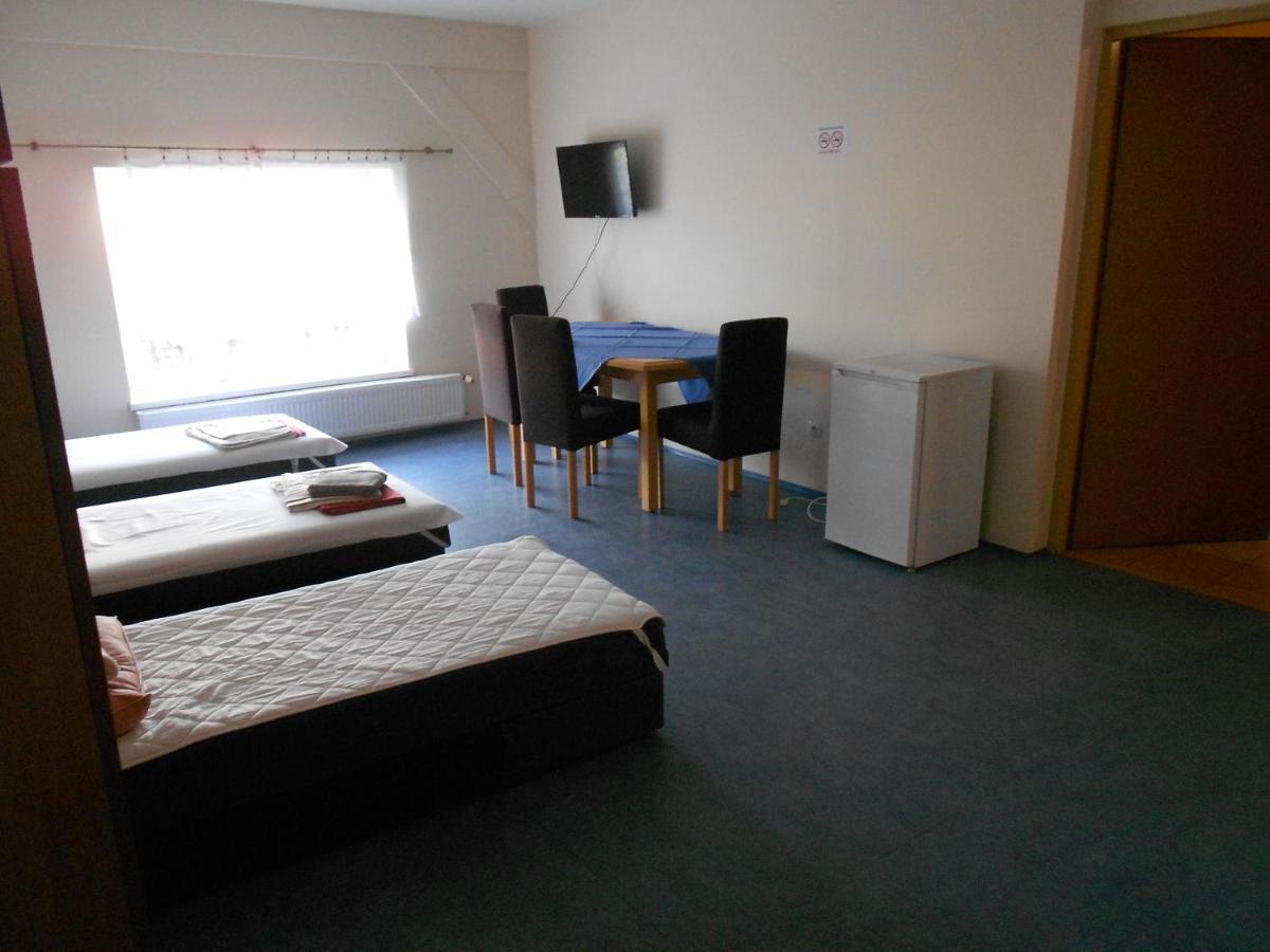 Hostel "Na Bocianowie" Bydgoszcz Esterno foto