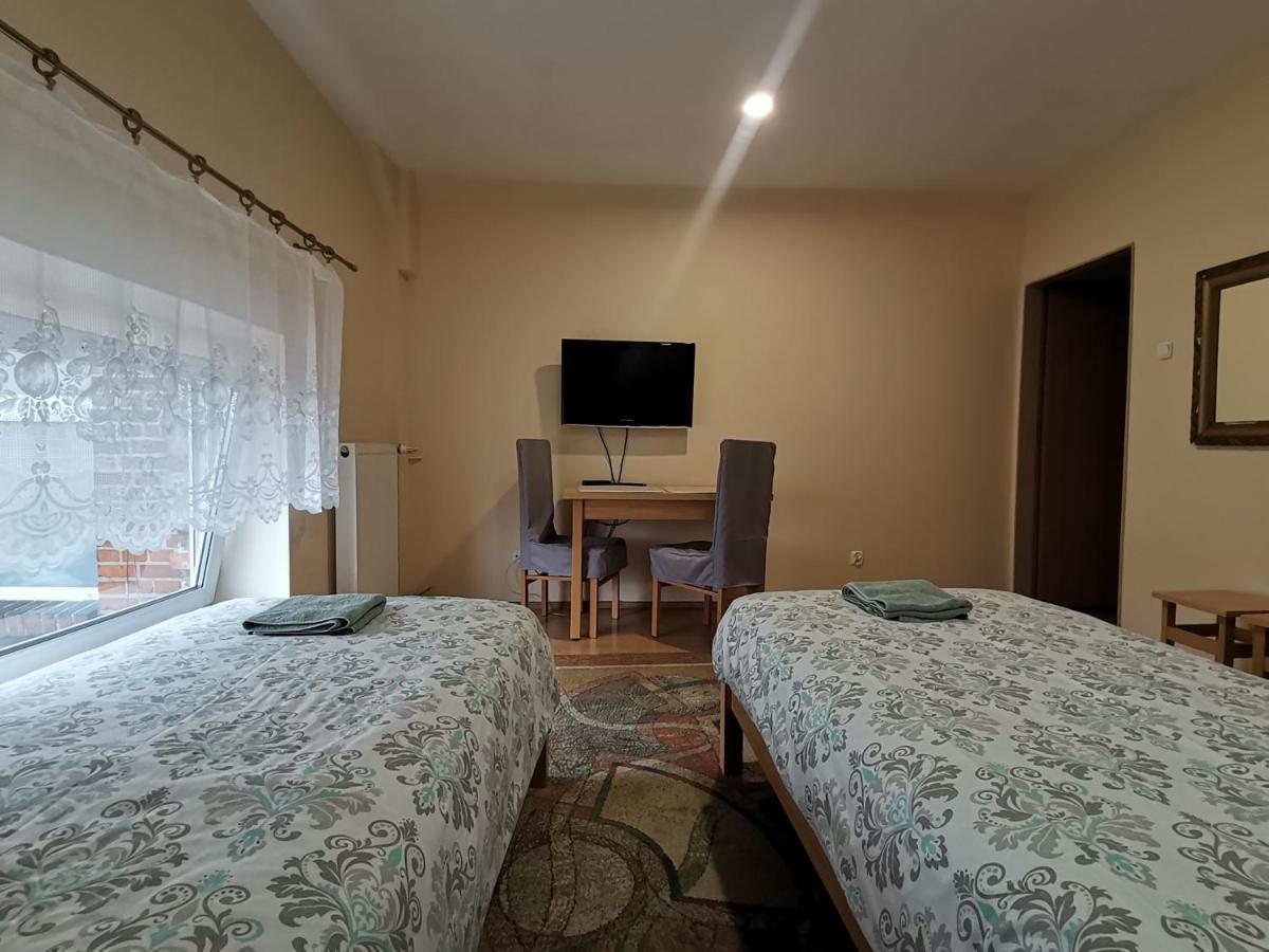 Hostel "Na Bocianowie" Bydgoszcz Esterno foto